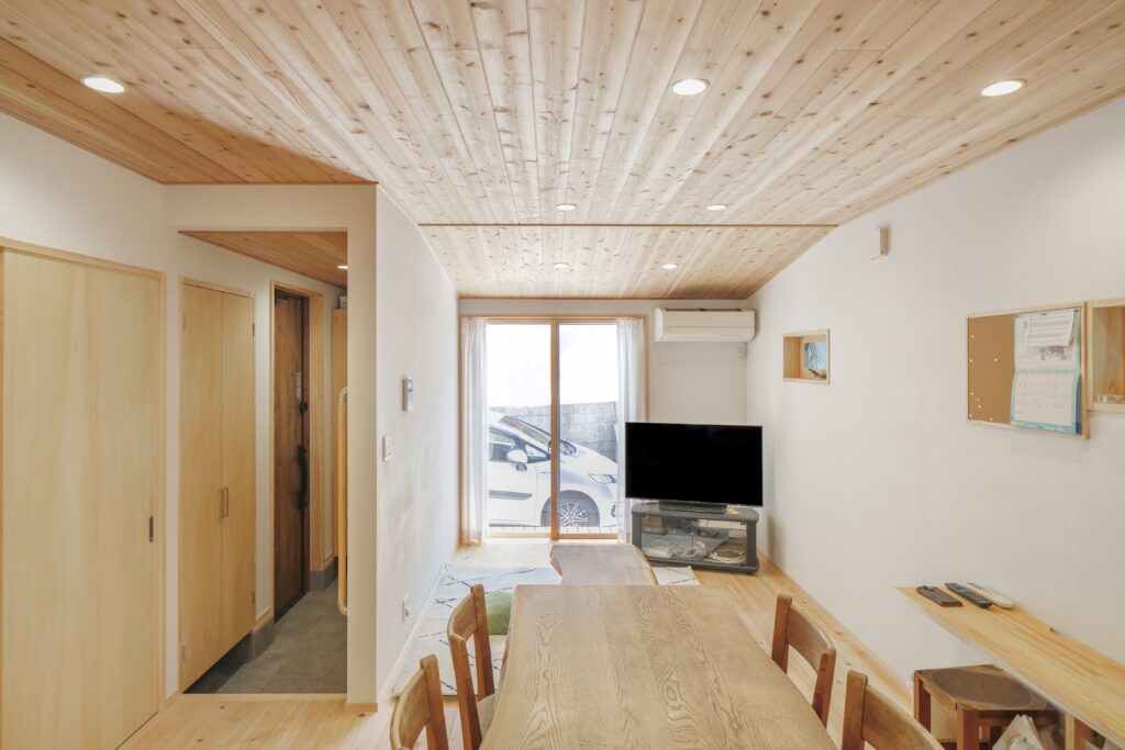 セカンドライフは憧れの木の家で