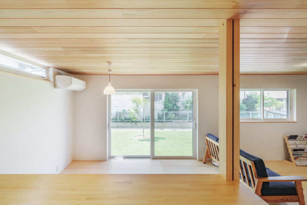 木目を大切にした空間